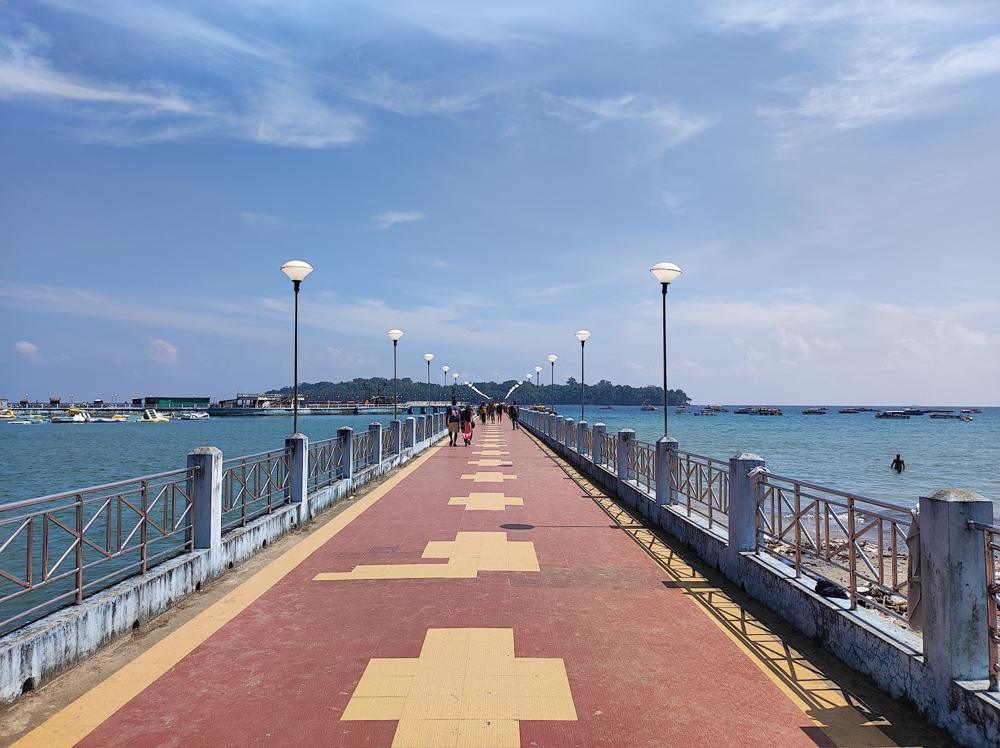 Long pier at Marina Park